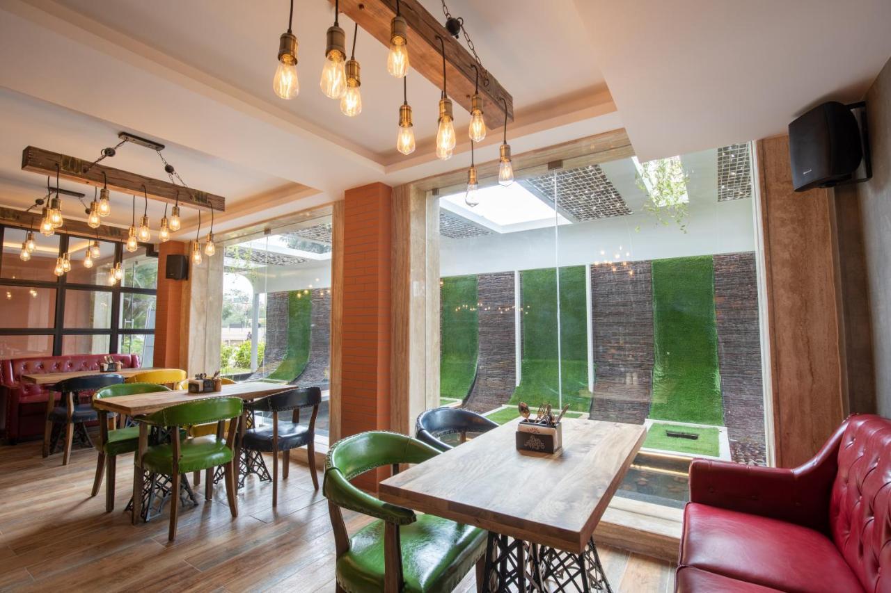 Jenneys Residency Ξενοδοχείο Κοϊμπατόρε Εξωτερικό φωτογραφία