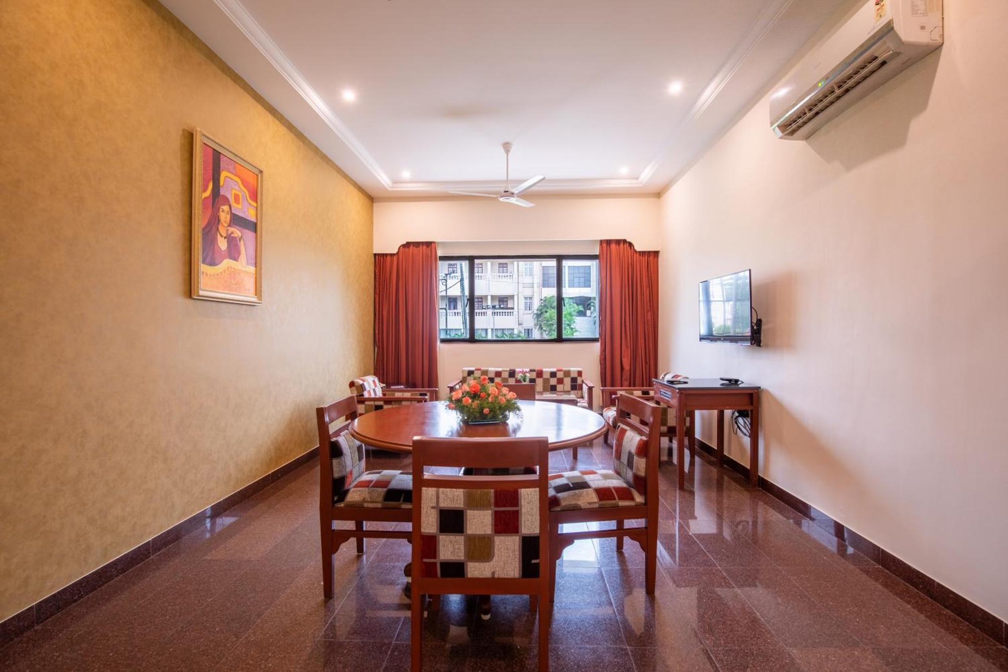 Jenneys Residency Ξενοδοχείο Κοϊμπατόρε Δωμάτιο φωτογραφία